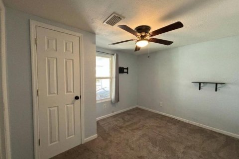 Villa ou maison à louer à Lakeland, Floride: 2 chambres, 70.61 m2 № 2415263 - photo 9