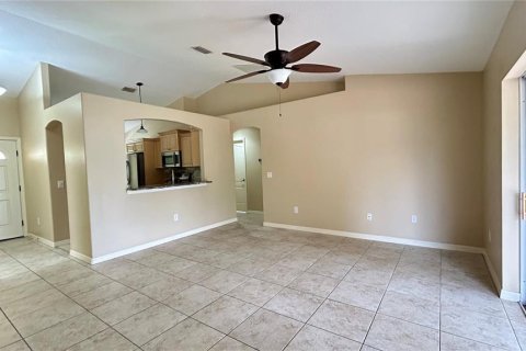 Casa en alquiler en North Port, Florida, 3 dormitorios, 119.84 m2 № 1850094 - foto 2