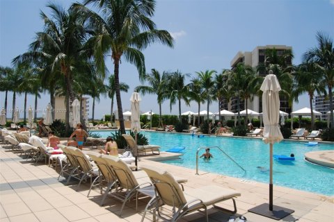 Condo in Miami, Florida, 1 bedroom  № 1891972 - photo 4