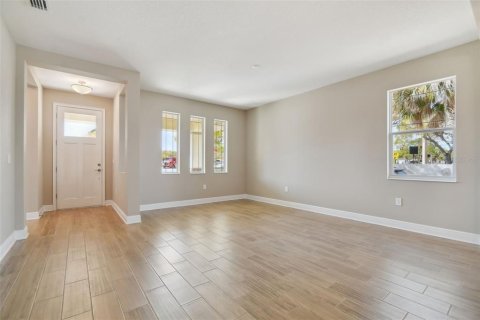 Casa en venta en Saint Petersburg, Florida, 3 dormitorios, 162.86 m2 № 2143467 - foto 14