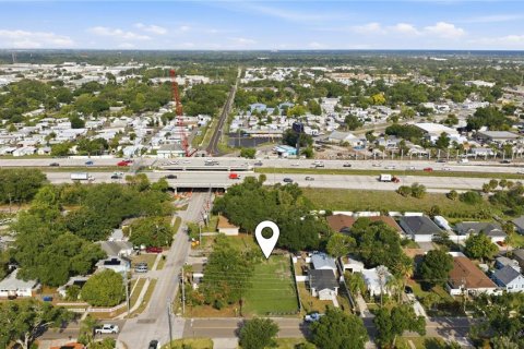 Casa en venta en Saint Petersburg, Florida, 3 dormitorios, 162.86 m2 № 2143467 - foto 5