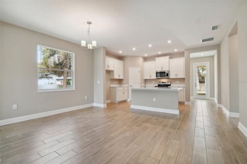 Casa en venta en Saint Petersburg, Florida, 3 dormitorios, 162.86 m2 № 2143467 - foto 17