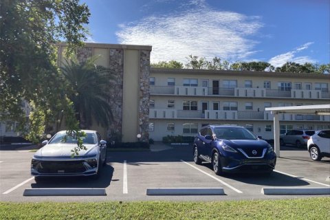 Copropriété à vendre à Bradenton, Floride: 1 chambre, 69.68 m2 № 1552939 - photo 1