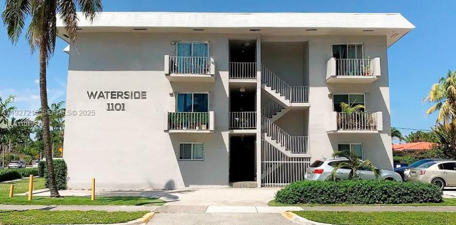 Appartement à Miami, Floride 2 chambres, 83.61 m2 № 1986206