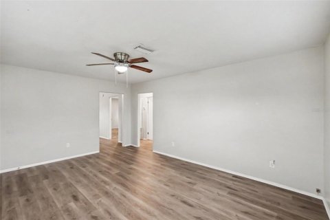 House in Bradenton, Florida 2 bedrooms, 117.06 sq.m. № 2091729 - photo 7