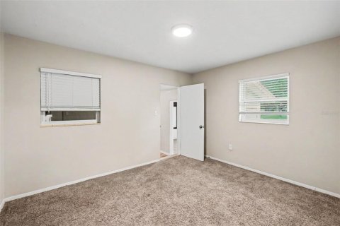 House in Bradenton, Florida 2 bedrooms, 117.06 sq.m. № 2091729 - photo 8
