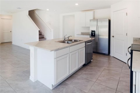 House in Ocala, Florida 5 bedrooms, 247.21 sq.m. № 1718249 - photo 12
