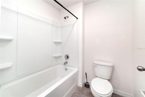 House in Ocala, Florida 5 bedrooms, 247.21 sq.m. № 1718249 - photo 14