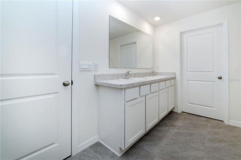 House in Ocala, Florida 5 bedrooms, 247.21 sq.m. № 1718249 - photo 25
