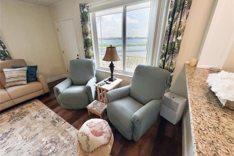 Condominio en venta en Lakeland, Florida, 2 dormitorios, 75.81 m2 № 1612401 - foto 9