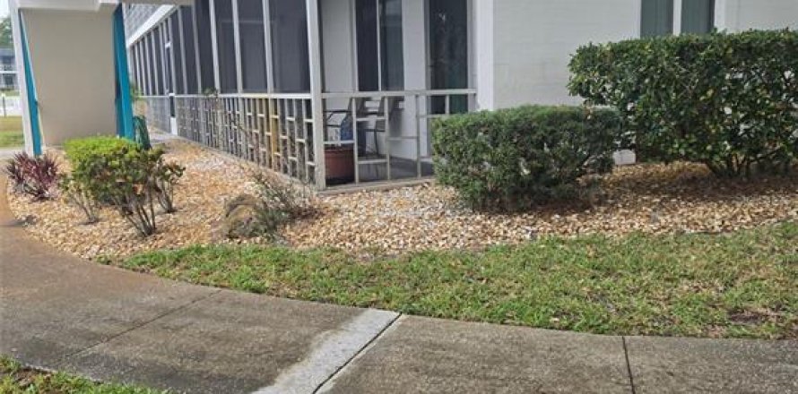 Condominio en Lakeland, Florida, 2 dormitorios  № 1612401