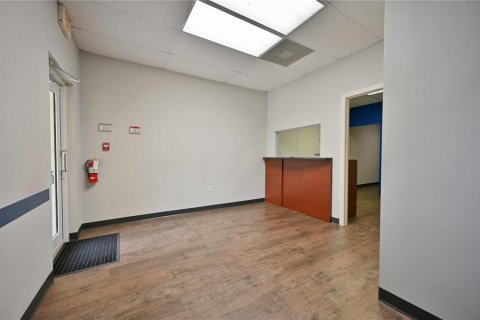 Commercial property in Tampa, Florida 116.13 sq.m. № 2213271 - photo 11