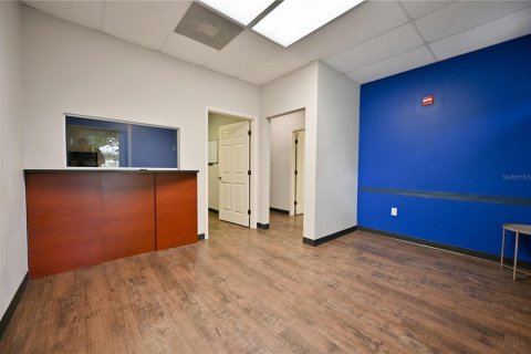 Commercial property in Tampa, Florida 116.13 sq.m. № 2213271 - photo 9