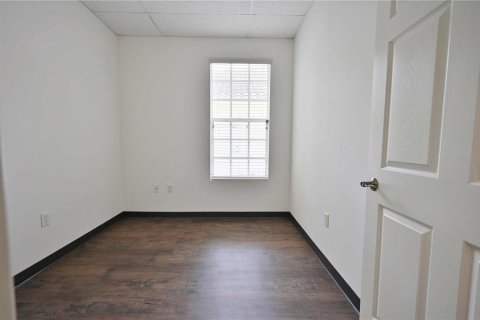 Commercial property in Tampa, Florida 116.13 sq.m. № 2213271 - photo 15
