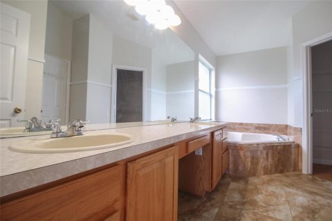 Casa en alquiler en Kissimmee, Florida, 4 dormitorios, 197.97 m2 № 1911537 - foto 17