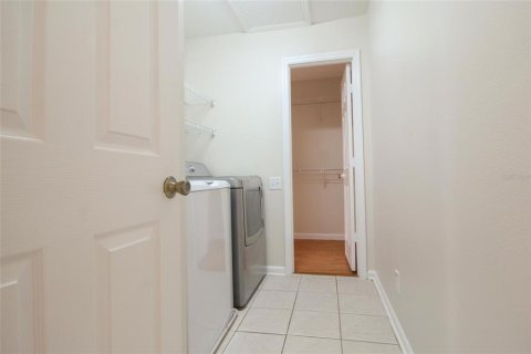 Casa en alquiler en Kissimmee, Florida, 4 dormitorios, 197.97 m2 № 1911537 - foto 19