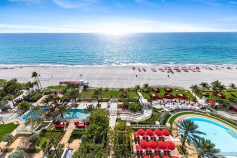 Condo in Sunny Isles Beach, Florida, 6 bedrooms  № 1736191 - photo 2