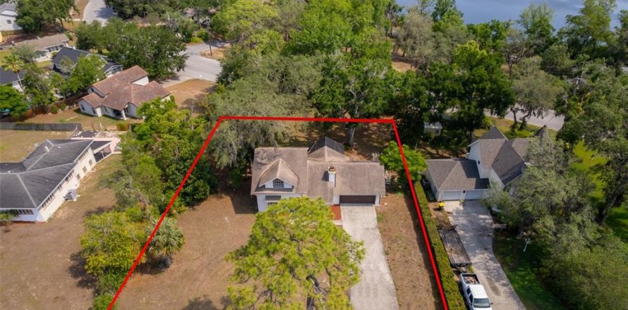 Villa ou maison à Clermont, Floride 3 chambres, 118.54 m2 № 1750310