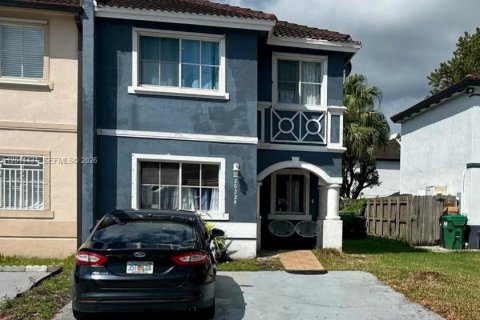 Townhouse in Homestead, Florida 3 bedrooms, 141.95 sq.m. № 2076587
