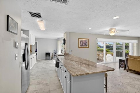 Casa en venta en Largo, Florida, 4 dormitorios, 187.66 m2 № 1827153 - foto 27