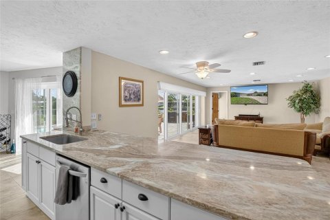 Casa en venta en Largo, Florida, 4 dormitorios, 187.66 m2 № 1827153 - foto 28