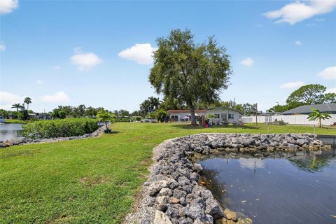 Casa en venta en Largo, Florida, 4 dormitorios, 187.66 m2 № 1827153 - foto 10