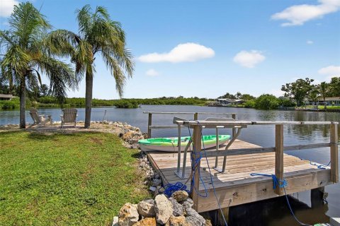 Casa en venta en Largo, Florida, 4 dormitorios, 187.66 m2 № 1827153 - foto 5