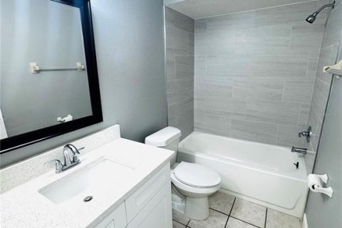 Casa en alquiler en Kissimmee, Florida, 2 dormitorios, 92.07 m2 № 1902321 - foto 12