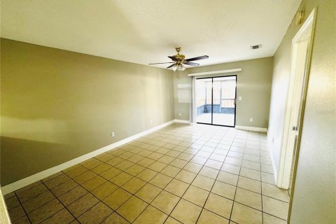 Casa en alquiler en Kissimmee, Florida, 2 dormitorios, 92.07 m2 № 1902321 - foto 10