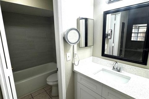 Casa en alquiler en Kissimmee, Florida, 2 dormitorios, 92.07 m2 № 1902321 - foto 17