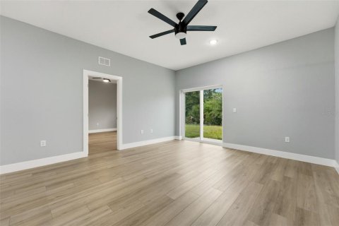 Immobilier commercial à vendre à Port Charlotte, Floride: 6 chambres, 224.17 m2 № 2290671 - photo 20