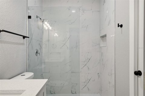 Immobilier commercial à vendre à Port Charlotte, Floride: 6 chambres, 224.17 m2 № 2290671 - photo 12