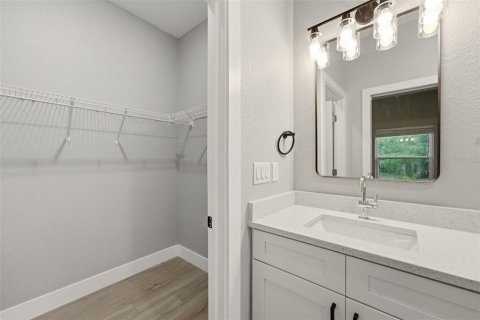 Immobilier commercial à vendre à Port Charlotte, Floride: 6 chambres, 224.17 m2 № 2290671 - photo 13