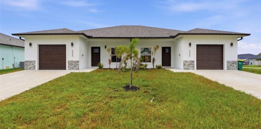 Immobilier commercial à Port Charlotte, Floride 6 chambres, 224.17 m2 № 2290671