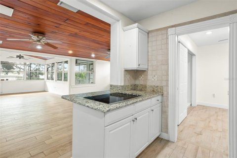 Casa en alquiler en Windermere, Florida, 3 dormitorios, 125.7 m2 № 1534832 - foto 7