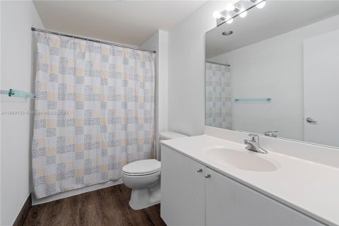 Condo in Sunny Isles Beach, Florida, 3 bedrooms  № 1746038 - photo 23