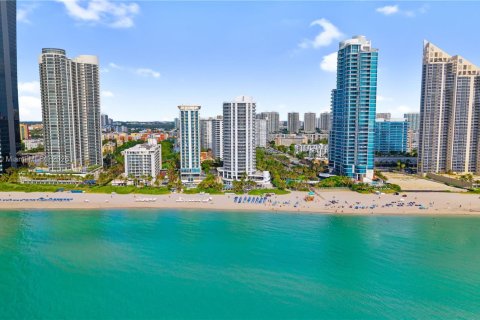Condo in Sunny Isles Beach, Florida, 3 bedrooms  № 1746038 - photo 30
