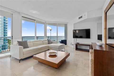 Condo in Sunny Isles Beach, Florida, 3 bedrooms  № 1746038 - photo 5