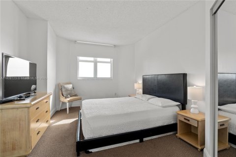 Condo in Sunny Isles Beach, Florida, 3 bedrooms  № 1746038 - photo 19