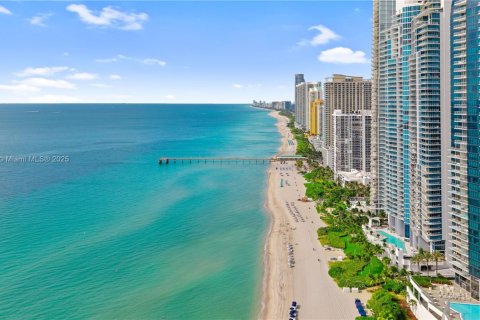 Condo in Sunny Isles Beach, Florida, 3 bedrooms  № 1746038 - photo 29