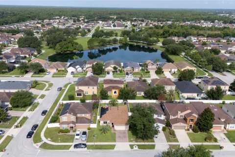 House in Kissimmee, Florida 3 bedrooms, 138.7 sq.m. № 2227776 - photo 5
