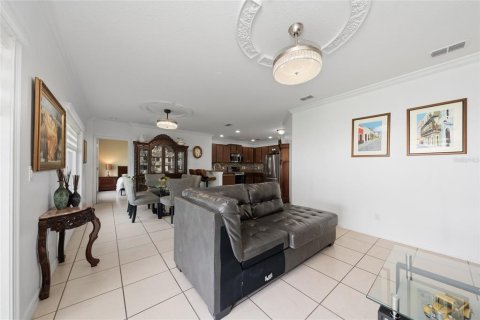 House in Kissimmee, Florida 3 bedrooms, 138.7 sq.m. № 2227776 - photo 23