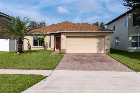 House in Kissimmee, Florida 3 bedrooms, 138.7 sq.m. № 2227776 - photo 2