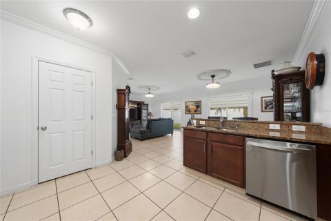 House in Kissimmee, Florida 3 bedrooms, 138.7 sq.m. № 2227776 - photo 21