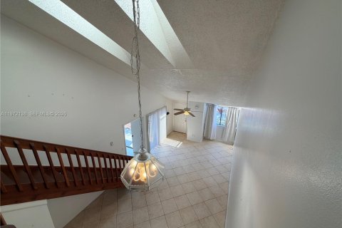 Touwnhouse à vendre à North Lauderdale, Floride: 3 chambres, 124.12 m2 № 2042295 - photo 4