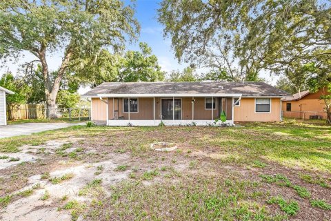 House in Tavares, Florida 3 bedrooms, 128.95 sq.m. № 2275774 - photo 20