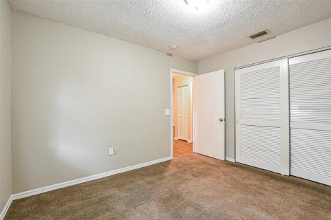 House in Tavares, Florida 3 bedrooms, 128.95 sq.m. № 2275774 - photo 16