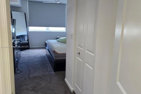 Copropriété à louer à Fort Lauderdale, Floride: 3 chambres, 168.25 m2 № 1935680 - photo 10