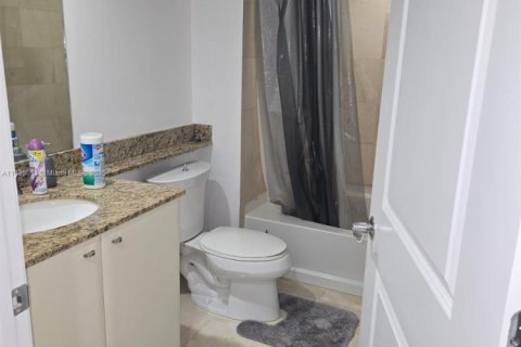 Copropriété à louer à Fort Lauderdale, Floride: 3 chambres, 168.25 m2 № 1935680 - photo 15