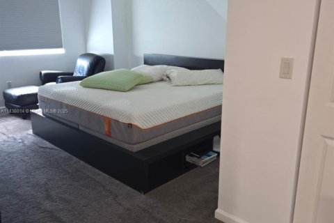 Copropriété à louer à Fort Lauderdale, Floride: 3 chambres, 168.25 m2 № 1935680 - photo 13